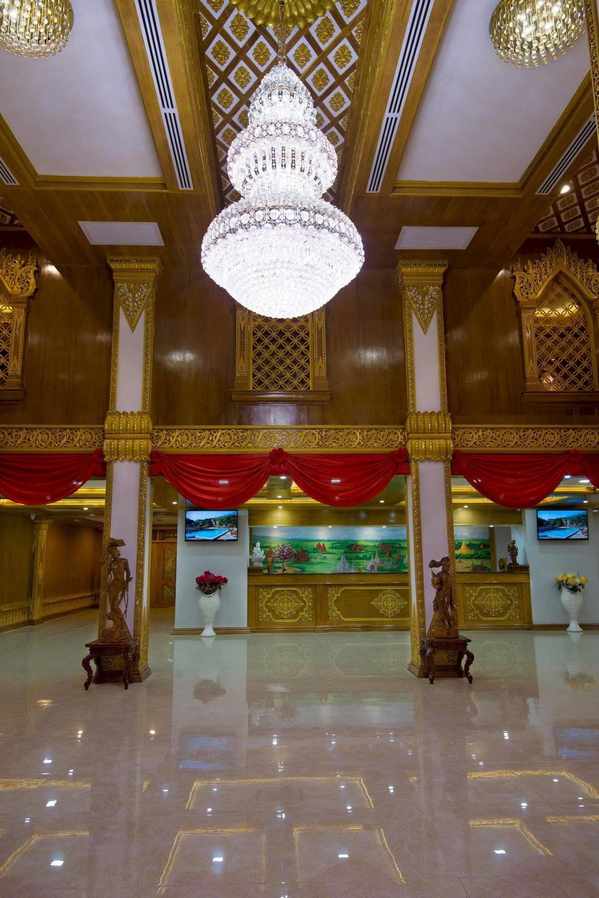Su Tine San Royal Palace Hotel Баган Екстериор снимка